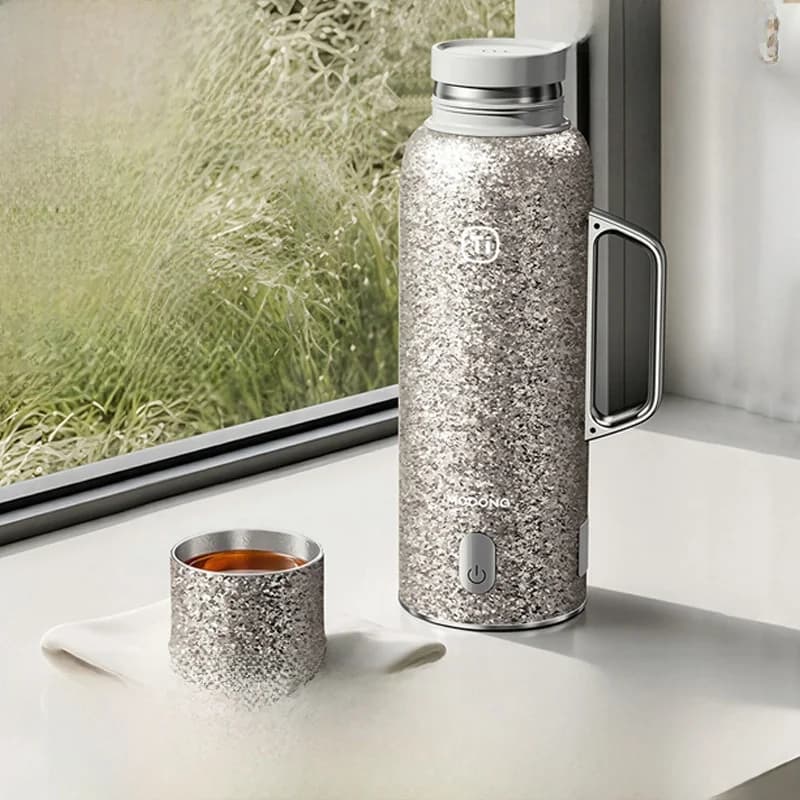 Cốc giữ nhiệt Titanium nguyên chất có hiển thị nhiệt độ, 601-700ml