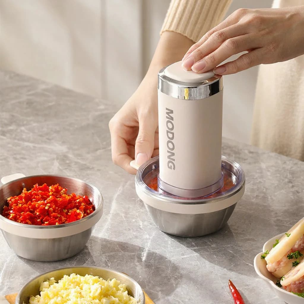 Máy cắt thực phẩm điện với tô thủy tinh 4 lưỡi cho gia đình