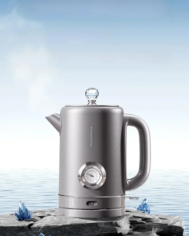 Ấm đun nước điện titanium nguyên chất có màn hình nhiệt độ 1.8L